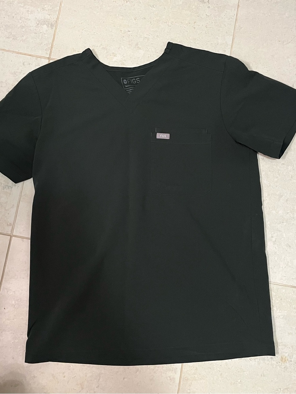 Figs Men's V-Neck Scrub Top in Dark Green Size Small
